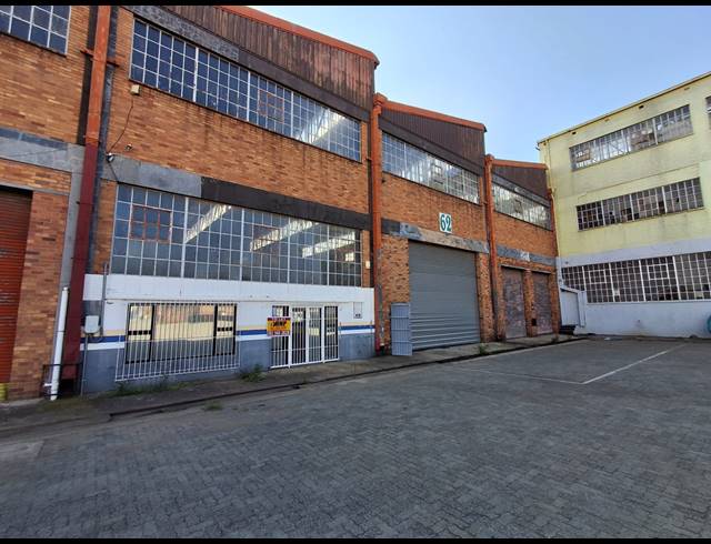 2,505M² WAREHOUSE TO LET IN HERIOTDALE